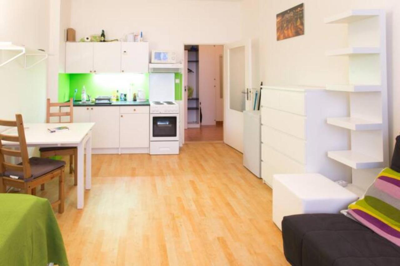 Nice Apartment By The Center Prag Exteriör bild
